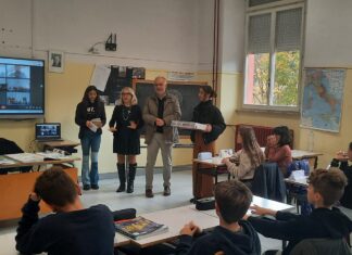 Cittadinanza e solidarietà, dall’Ics Bramante di Fermignano un laptop per la scuola secondaria di I grado di Cantiano