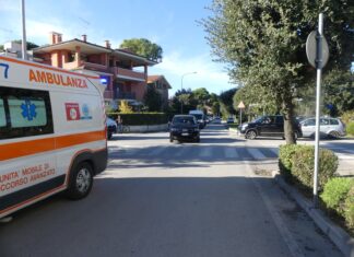 Fano: auto investe pedone all’incrocio Tomassoni-Giustizia