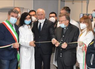 Ospedale Santa Croce di Fano, inaugurata la nuova Tac in presenza del vicepresidente Saltamartini