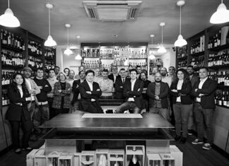 L’enoteca Biagioli di Fano si aggiudica i tre cavatappi della guida del Gambero Rosso. È l’unica realtà della provincia di Pesaro Urbino