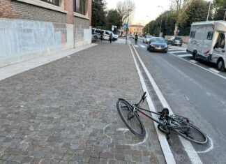 Fano, giovane ciclista ferito in un incidente stradale