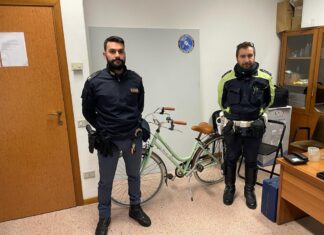 Fano, otto persone sgomberate dall’ex convitto e denunciate