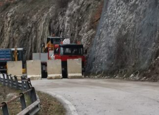 Riaperta ieri sera la provinciale in località Pianello di Cagli con senso unico alternato regolato da semaforo