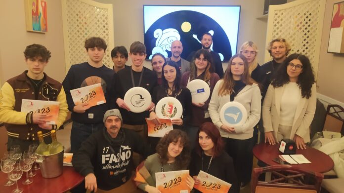 Gruppo Concorso Disegna il Frisbee