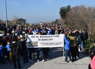 Terre Roveresche: oltre mille persone alla marcia No biodigestore