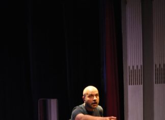 Al teatro comunale di Mombaroccio “Diavoli” di e con Oscar Genovese