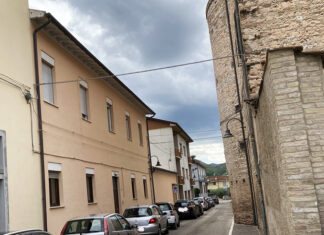 Fossombrone: paura a una festa di compleanno, vicino spara con l’arma a piombini