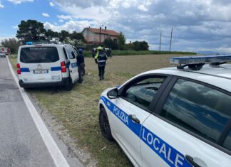Fano: auto fuori strada, ferita bambina di 10 anni