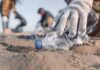 Società finché e Alma Juventus Fano 1906, pulizia della spiaggia a Fosso Sejore: raccolti quasi 30 chili di rifiuti