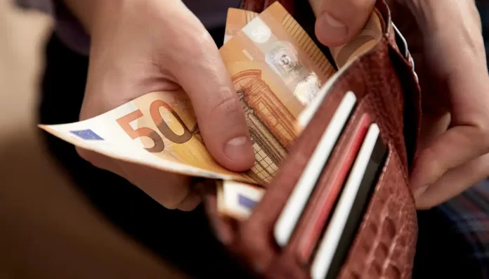 euro-aumento-stipendi-cuneo-fiscale-repertorio