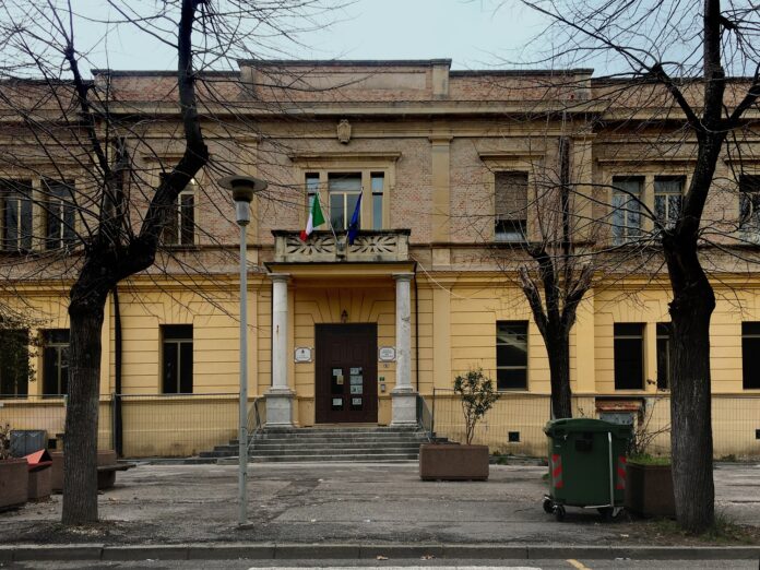 scuola_Cairoli