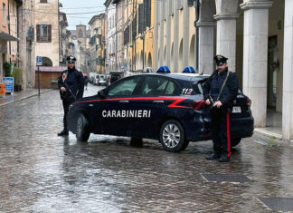 Fossombrone: controlli dei carabinieri, multe, patenti ritirate. Un campano sottoposto ai domiciliari