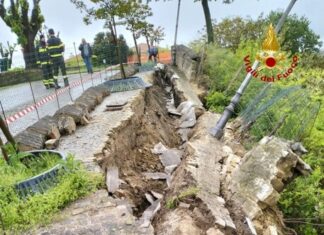 Maltempo, nel Pesarese 150 gli interventi di soccorso dei vigili del fuoco
