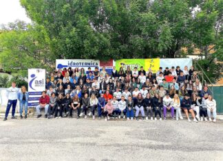 Centri estivi Jump, tantissimi giovani al corso per assistenti-educatori: in 120 per diventare ‘grandi’ (lontano dagli schermi)
