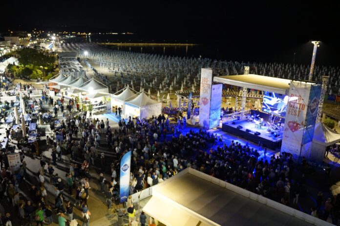 Foto dall'alto sul Palco centrale