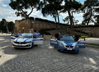 Fano, controlli antidroga sugli autobus degli studenti: sequestrate alcune dosi