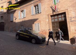 Avvocato del Foro di Urbino indagato per peculato. Amministrava i soldi dei disabili, ma dai conti prelevava denaro a loro insaputa