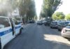 Fano, ragazza in motorino tampona un’auto e cade: in ospedale