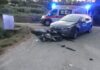 Fano, motociclista rovina a terra dopo lo scontro contro una vettura