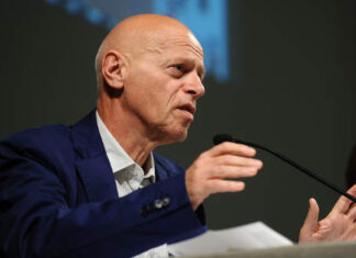 Con il Premio Giovanni Santi a Ilvo Diamanti si apre a Urbino la “Festa del Duca – Federicus Theatrum”