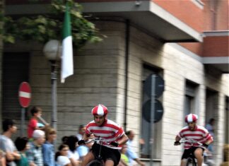 Il Gran Premio del Biciclo Ottocentesco. A Fermignano una gara d’epoca nel cuore della città