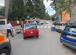 Fano, scontro in via Fanella: ferita una donna