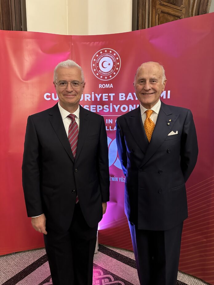 Amb. Ömer Gücük e Amb. Giorgio Girelli
