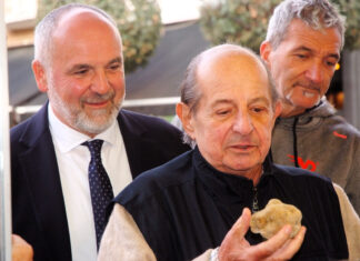 Acqualagna, la visita di Magalli e Timperi. E oggi si conoscerà la città vincitrice del Premio Tartufo Award
