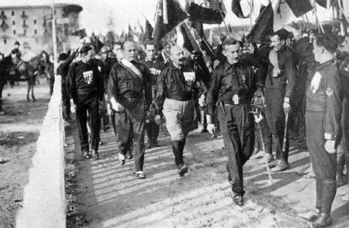 Naples_Fascist_rally_on_24_October_1922_(2)
