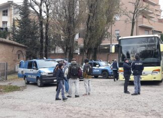 Urbino, controlli preventivi sul consumo di stupefacenti della polizia