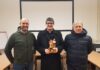 Fano: Coldiretti, Confartigianato e Symbola con maestro e apprendista: consegnata la statuina del presepe 2023 a mons. Andreozzi