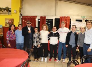 Fano, grande successo per la raccolta fondi natalizia dell’associazione “LL: oLtre l’ostacoLo”