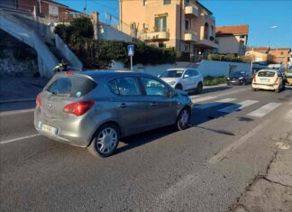 Fano, tamponamento sull’Adriatica. Ferita automobilista