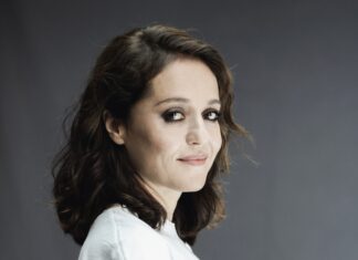 Vanessa Scalera con “La sorella migliore” sabato 6 gennaio al Teatro Sanzio di Urbino