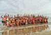 Tradizionale tuffo in mare nel primo giorno dell’anno a Pesaro