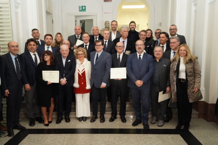 foto gruppo encomi 24 gennaio 2024