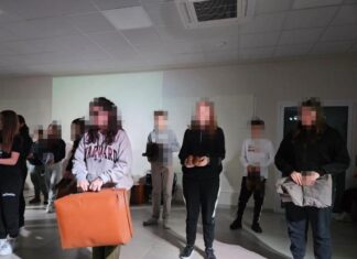 Colli al Metauro: applausi agli alunni che hanno “incontrato” Anne Frank….