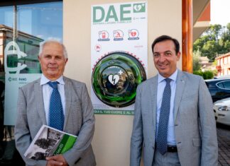 Uso del defibrillatore DAE, incontri gratuiti promossi da BCC Fano per imparare a usarli