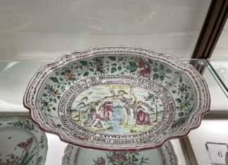 Urbino, Galleria Nazionale delle Marche:Â focus su un catino pesarese del â700Â per la giornata della cultura greca