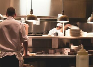 Ristoranti, pasticcerie, gelaterie, fondi per macchinari e attrezzature