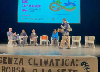 Attiviste di Extinction Rebellion irrompono a Circonomia a Fano