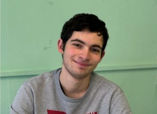 Il cantianese Simone Matteacci della 5B del Liceo Scientifico “Mazzatinti” è il nuovo campione italiano di filosofia