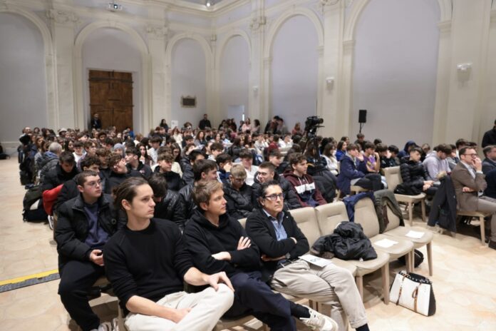 Studenti all'incontro Aria Fresca 01