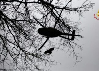 Cantiano, scivola in un dirupo nel bosco di Tecchie, ferita escursionista