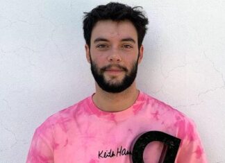 Francesco Cicconetti all’Università di Urbino per presentare Scheletro femmina, il romanzo che racconta il suo percorso di transizione