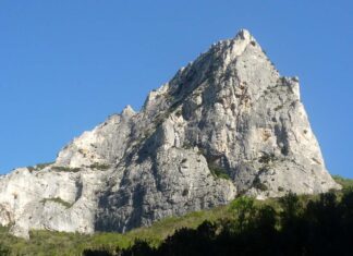 Complicato intervento di recupero: alpinista precipitato in parete in località Balza della Penna, Piobbico