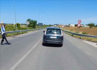 Fano: scontro tra due auto, una bimba a bordo