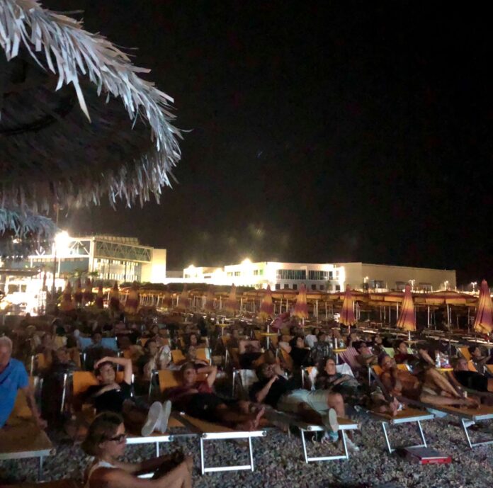 Cinema in spiaggia