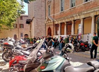Cagli, un successo il motoraduno. Oltre 150 guzzisti