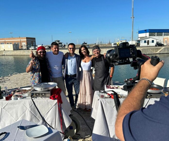 il sindaco Luca Serfilippi con i conduttori di Rai Uno